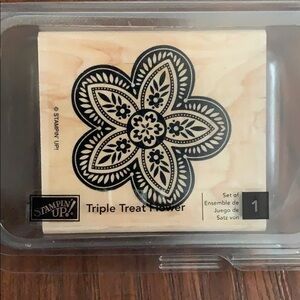 Stampin Up! Triple Treat Flower Wood Mounted Stamp